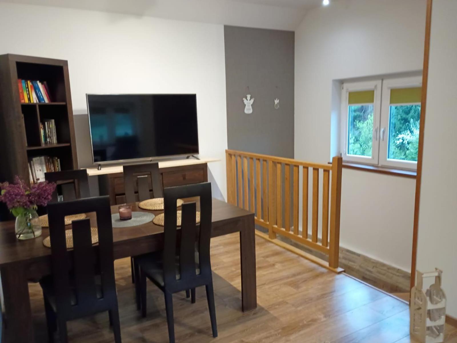 Apartament Pod Lasem Tenczynek المظهر الخارجي الصورة